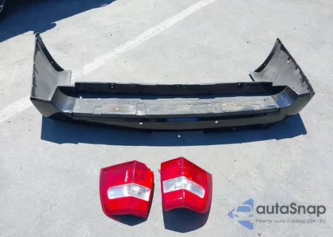 2016 Ford Expedition Xlt z USA, uszkodzony, nr VIN 1FMJU1HT9GEF56264